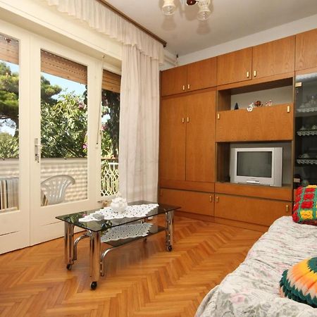 Apartments With A Parking Space Umag - 7066 Zewnętrze zdjęcie