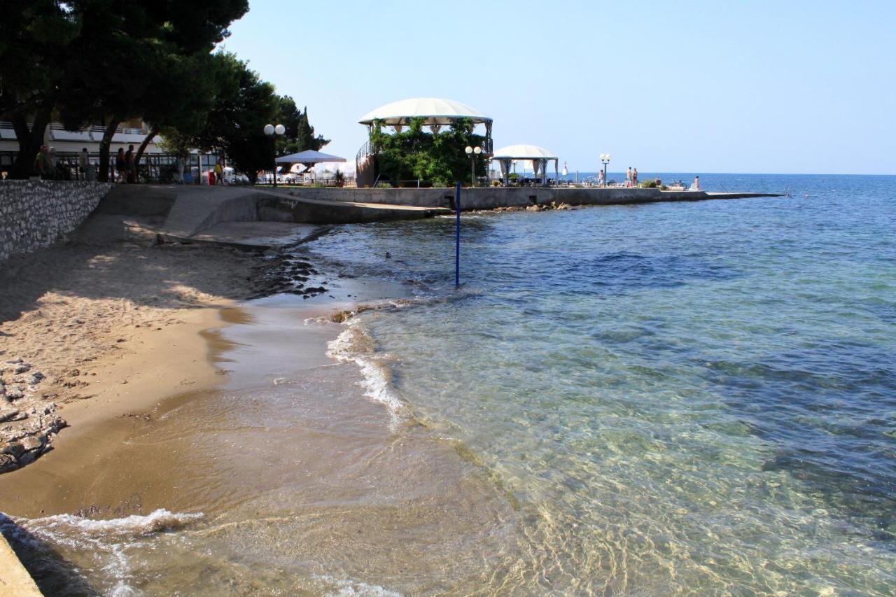 Apartments With A Parking Space Umag - 7066 Zewnętrze zdjęcie