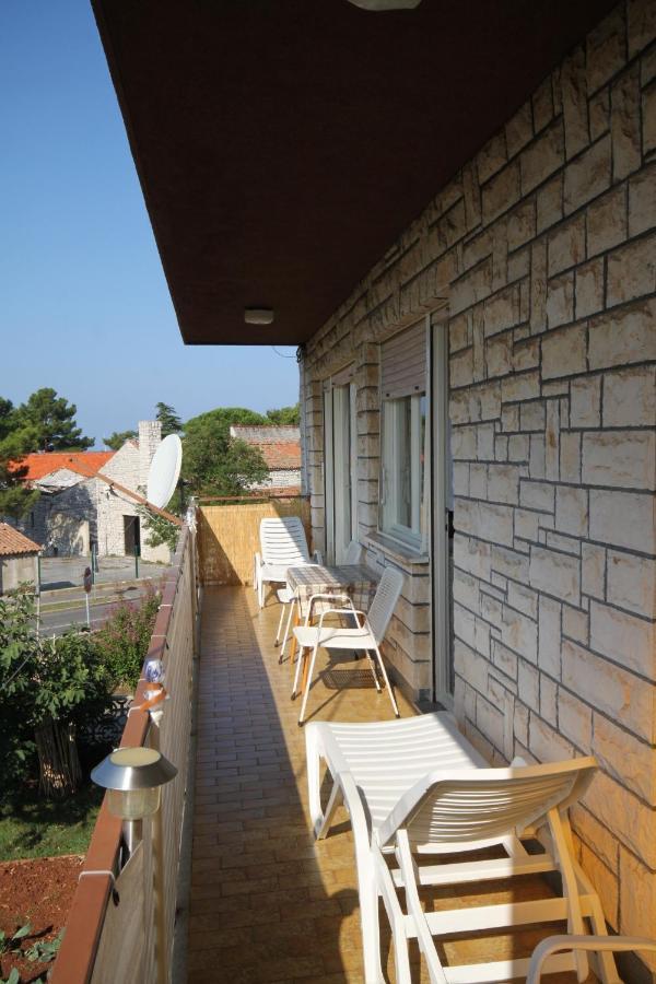 Apartments With A Parking Space Umag - 7066 Zewnętrze zdjęcie
