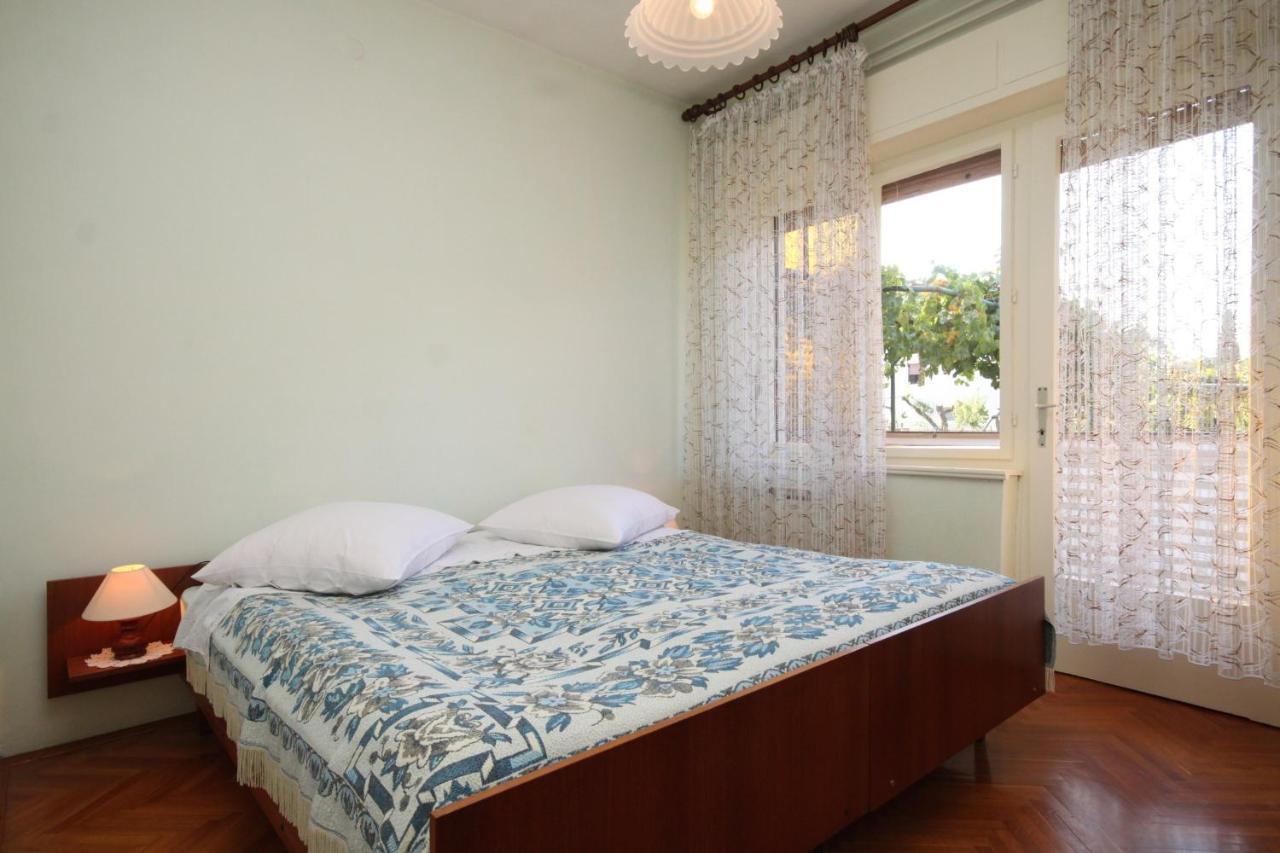 Apartments With A Parking Space Umag - 7066 Zewnętrze zdjęcie